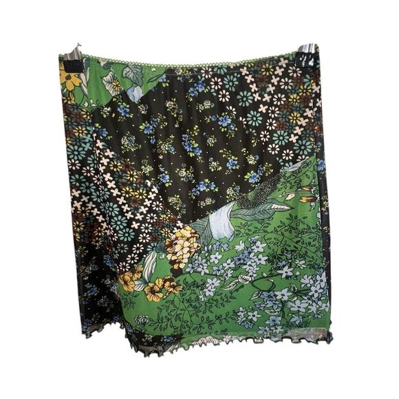 Urban Outfitters Floral Patterned Patchwork Stretchy Mini Skirt - Picture 1 of 6